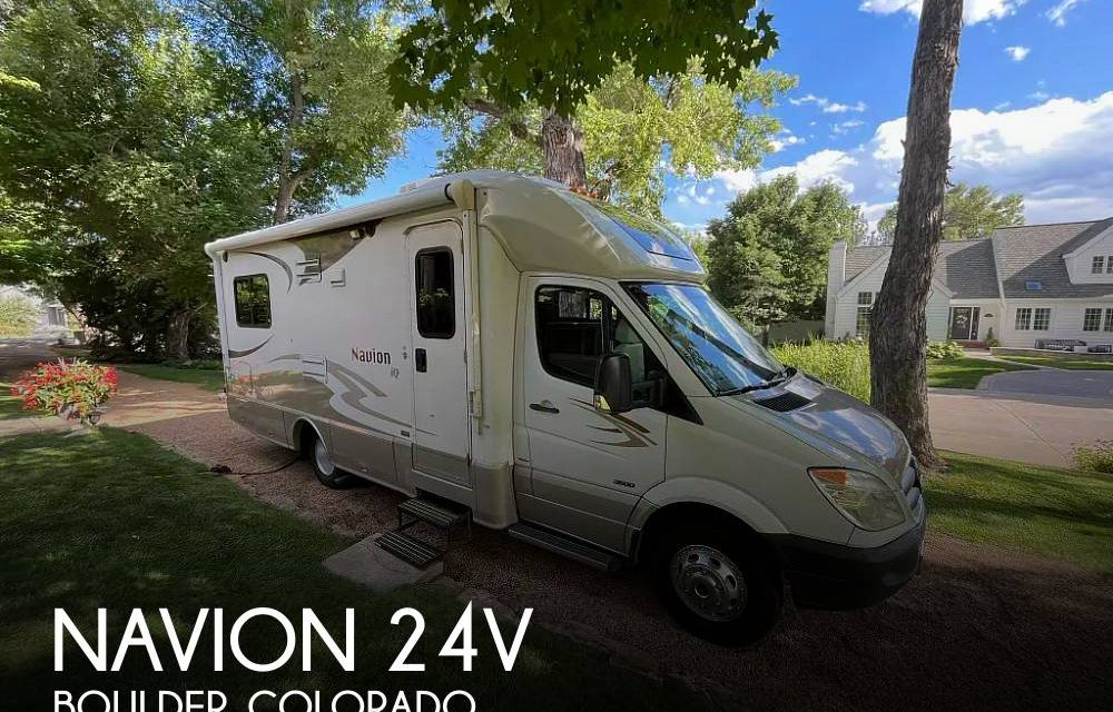 2013 Itasca Navion 24v