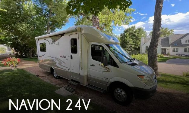 2013 Itasca Navion 24v