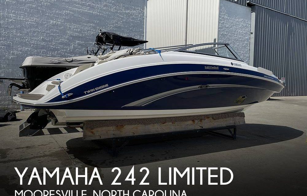 2011 Yamaha 242 Limited