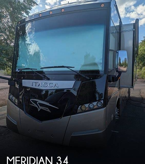 2013 Winnebago Meridian 34