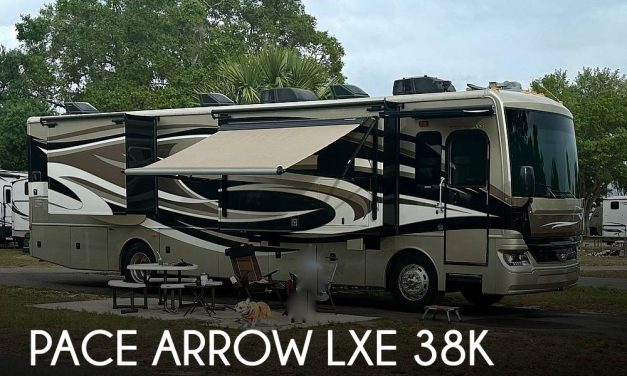 2017 Fleetwood Pace Arrow LXE 38K