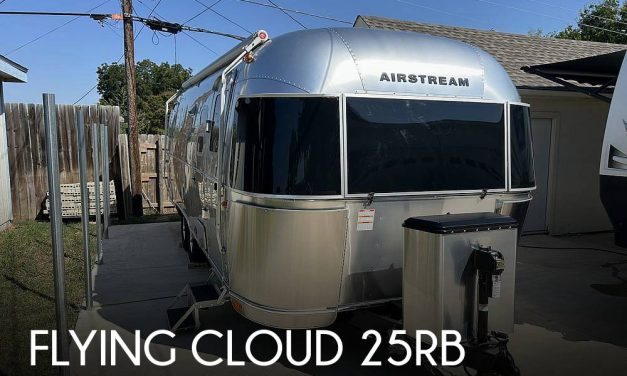 2023 Airstream Flying Cloud 25RB