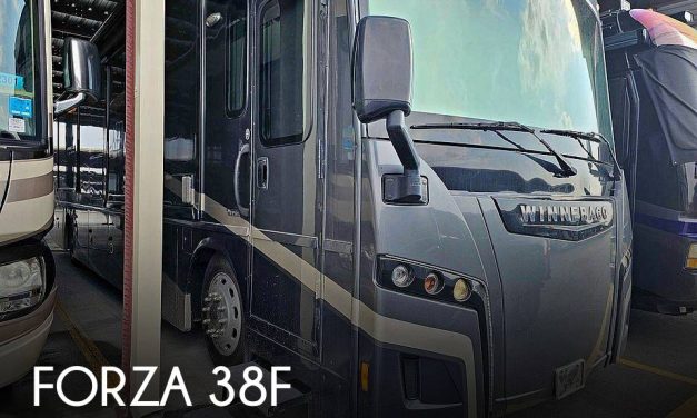 2019 Winnebago Forza 38f