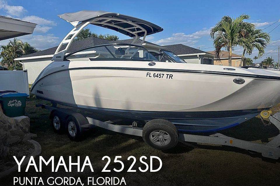 2023 Yamaha 252SD