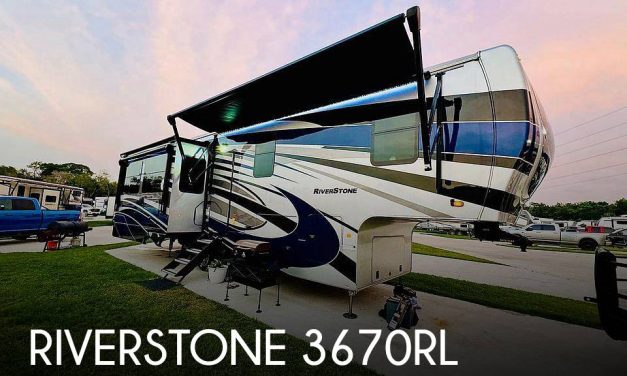 2022 Forest River Riverstone 3670RL