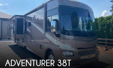 2008 Winnebago Adventurer 38T