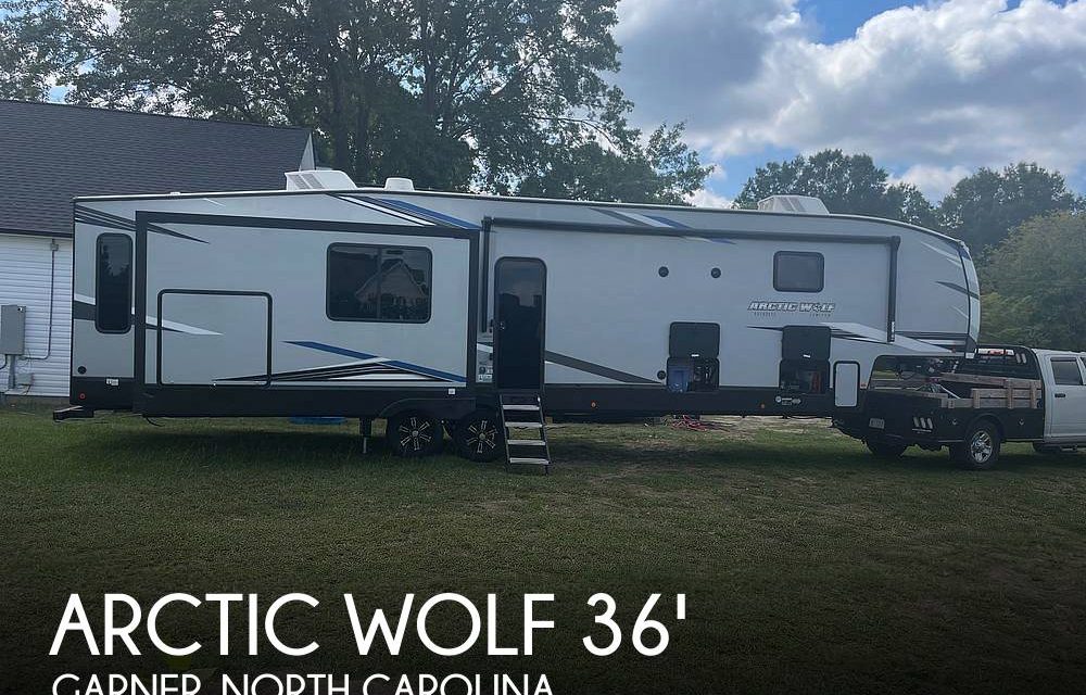 2022 Cherokee Arctic Wolf 3660SUITE