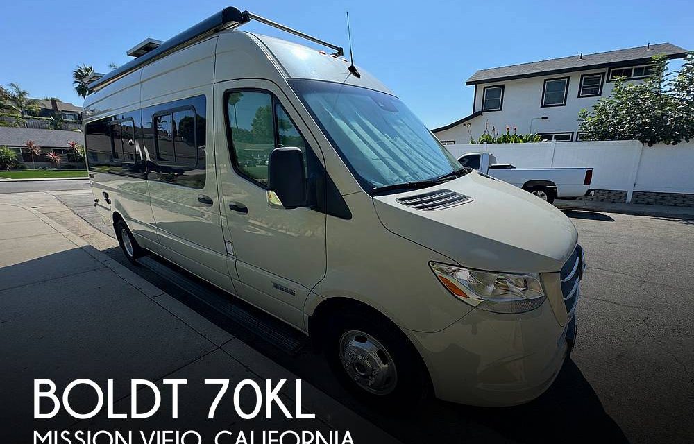 2020 Winnebago Boldt 70KL