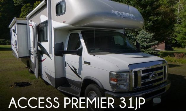 2013 Winnebago Access Premier 31JP