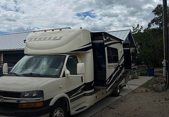 2012 Coachmen Concord 300TS