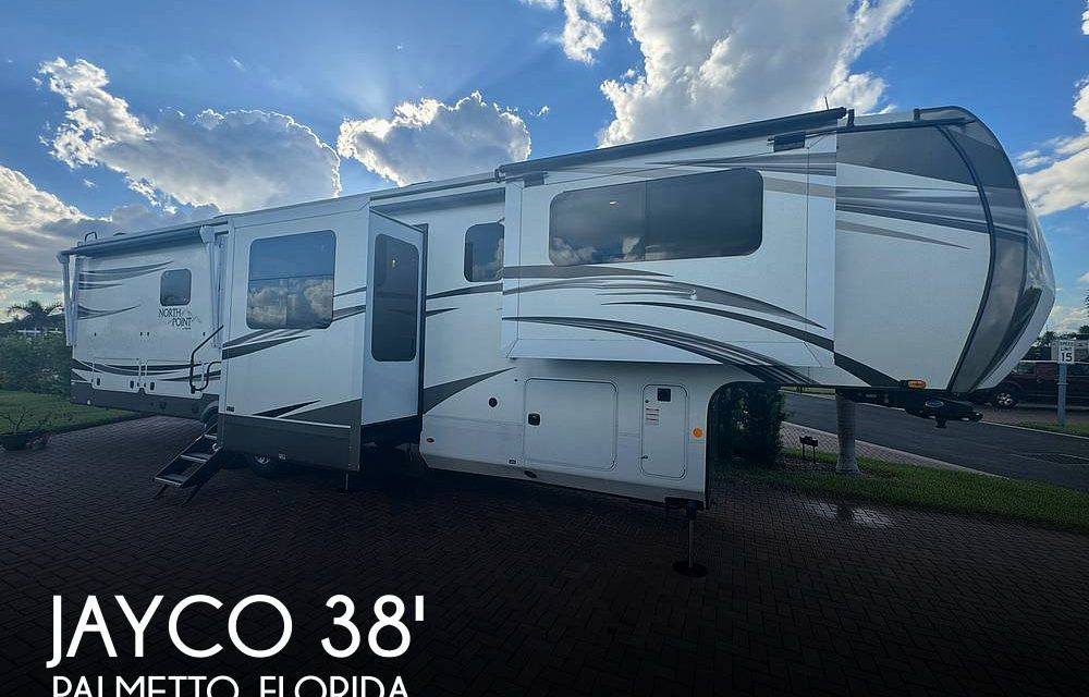 2021 Jayco Jayco North Point 382FLRB