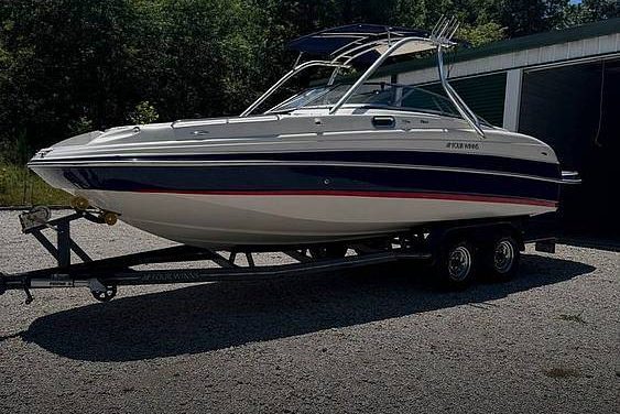 2011 Four Winns F244