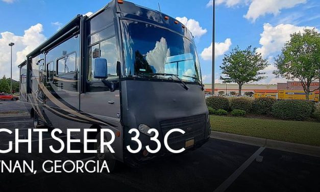 2010 Winnebago Sightseer 33C