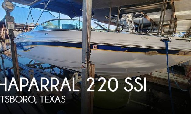 2002 Chaparral 220 SSI