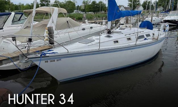 1983 Hunter 34