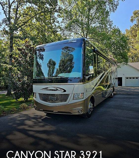 2016 Newmar Canyon Star 3921