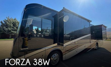 2019 Winnebago Forza 38W