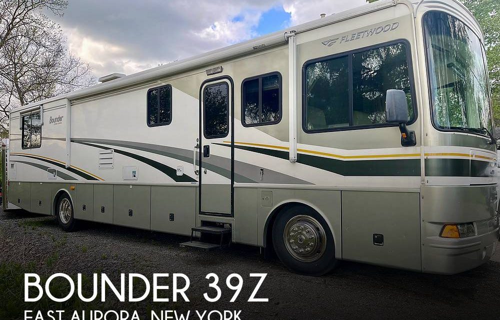 2005 Fleetwood Bounder 39Z