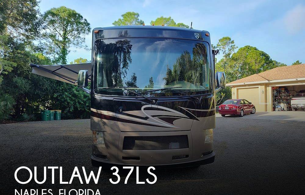 2015 Thor Motor Coach Outlaw 37LS