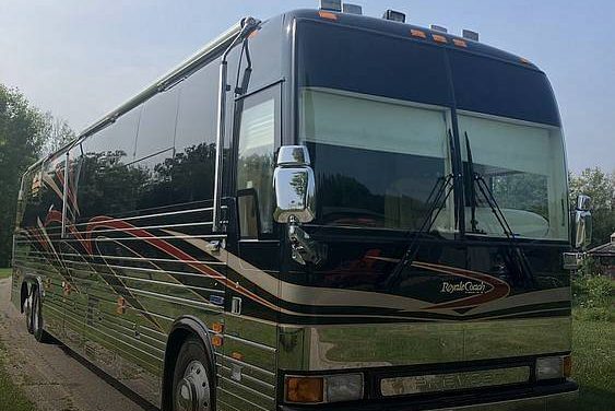 2002 Prevost Royal Coach Royale Xlii