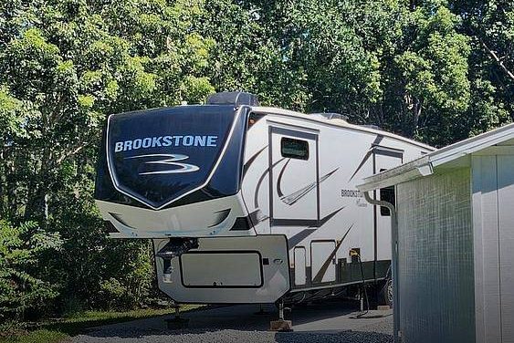 2023 Coachmen Brookstone 374RK