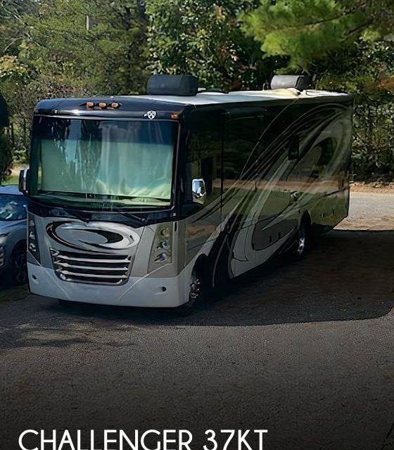 2016 Thor Motor Coach Challenger 37KT