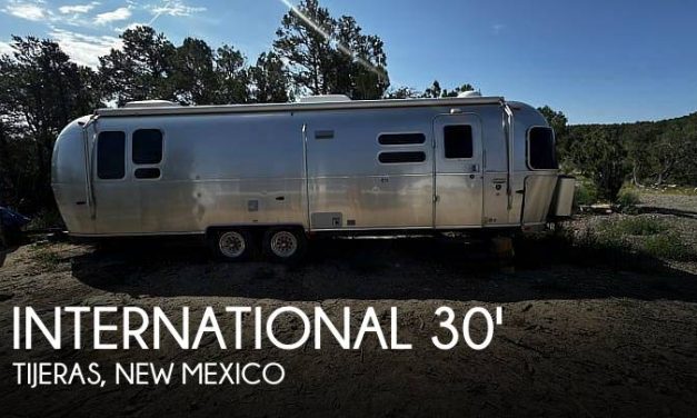 2012 Airstream International Serentiy M-30