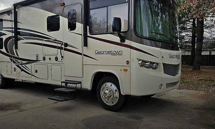 2017 Forest River Forest River Georgetown 364TS