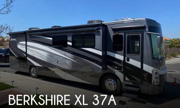 2023 Forest River Berkshire Xl 37A