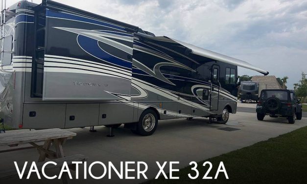 2017 Holiday Rambler Vacationer XE 32A