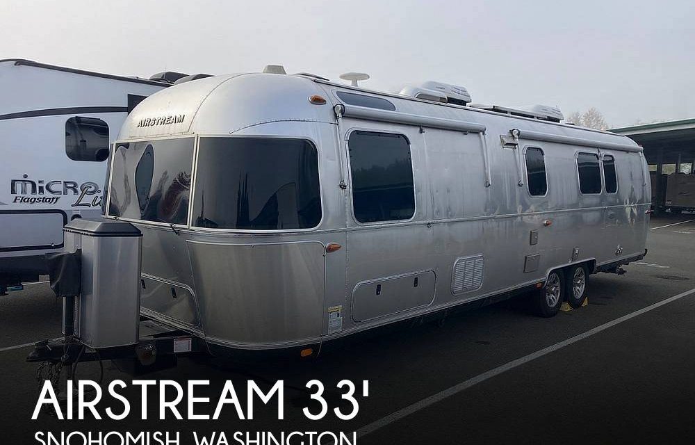 2019 Airstream Airstream Classic M-33FB Twin