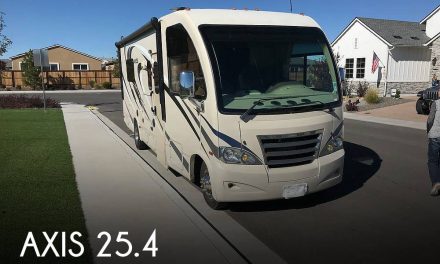 2017 Thor Motor Coach Axis 25.4