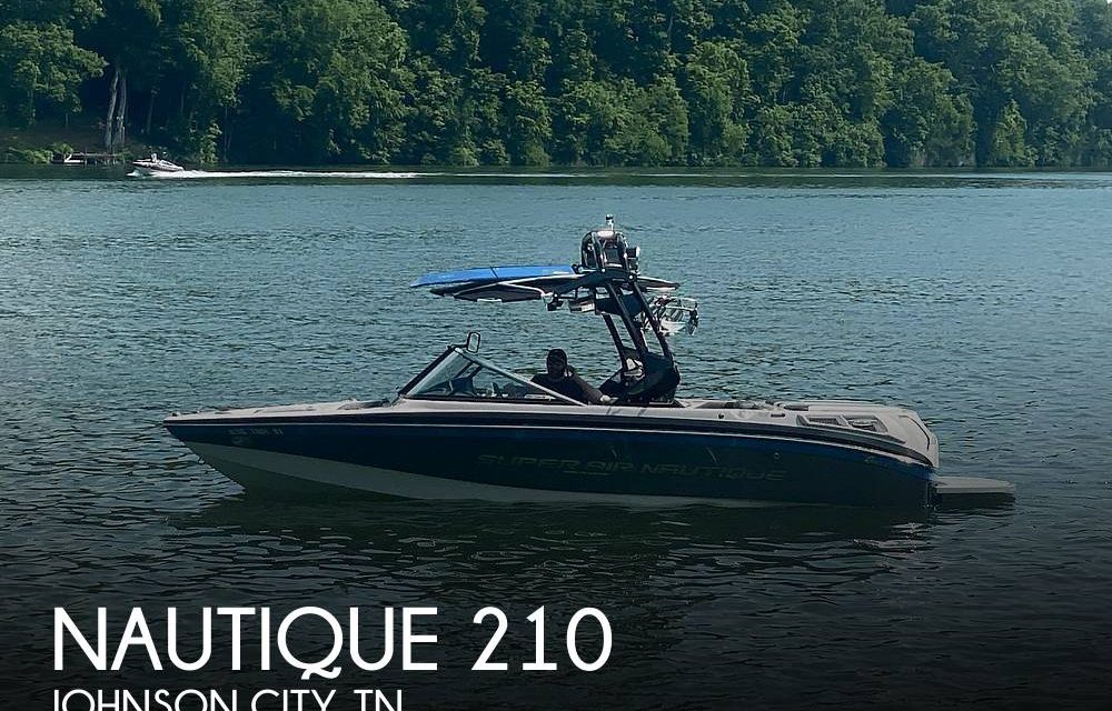 2012 Nautique 210 Team Edition