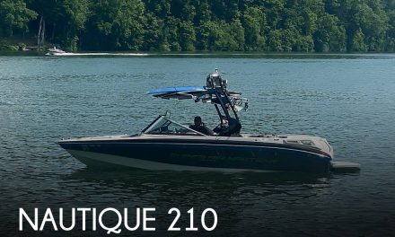 2012 Nautique 210 Team Edition