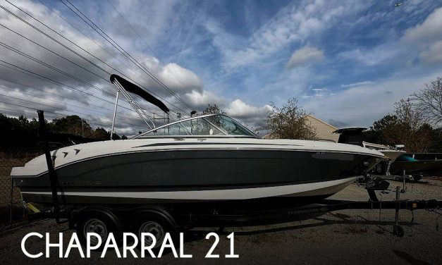 2015 Chaparral H2O 21 Sport