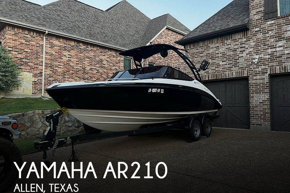 2019 Yamaha Ar210