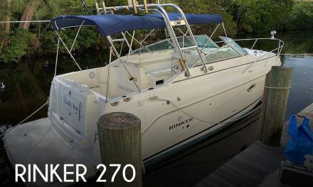 2006 Rinker 270 fiesta vee