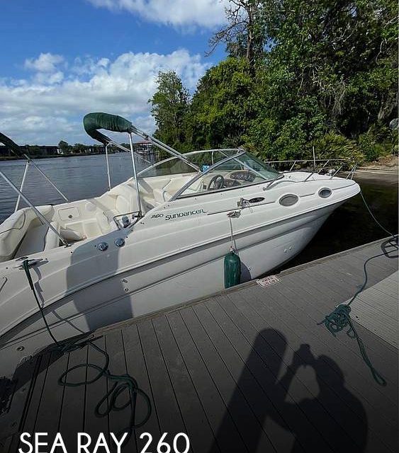 2003 Sea Ray Sundancer 260