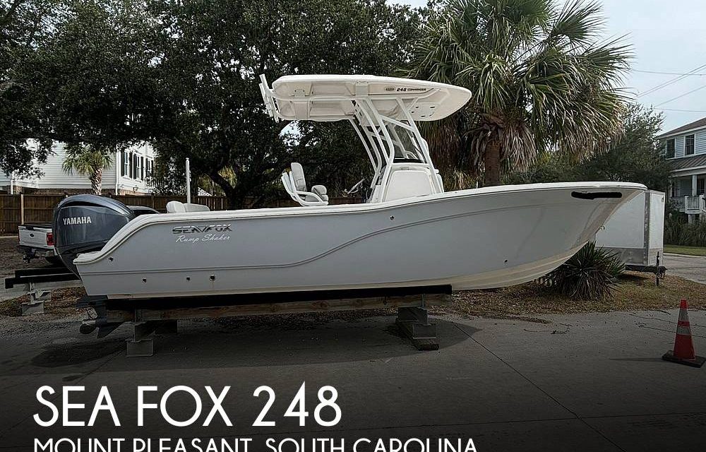 2022 Sea Fox 248 Commander