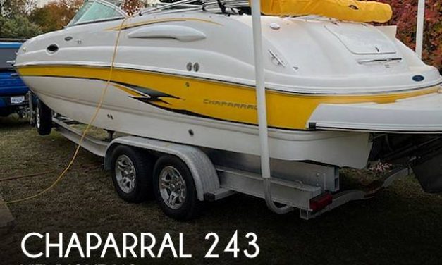 2003 Chaparral 243 Sunesta