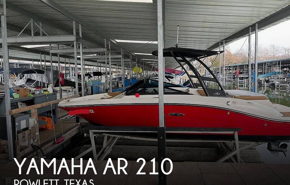 2015 Yamaha AR 210