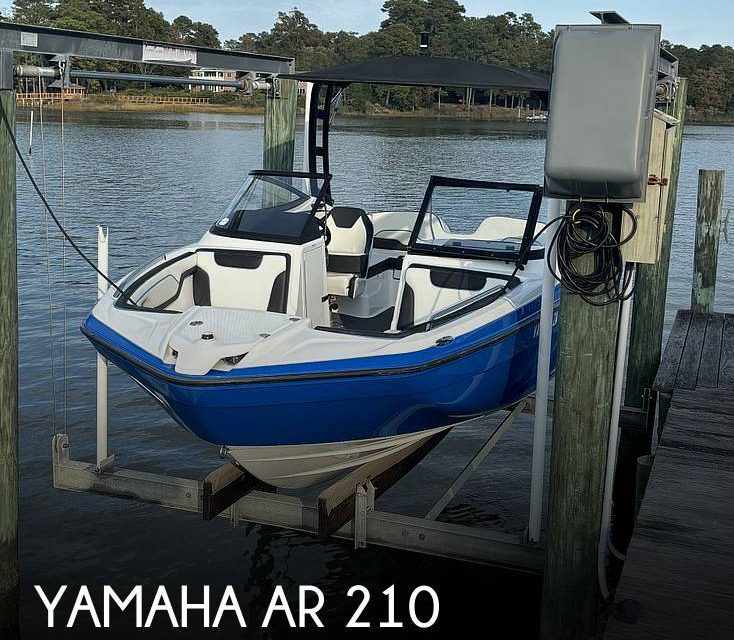 2019 Yamaha AR 210