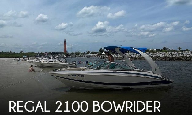 2015 Regal 2100 Bowrider