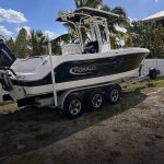 2019 Robalo R242 Explorer CC