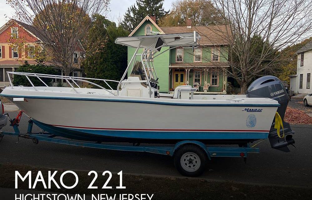 1997 Mako 221 Center Console