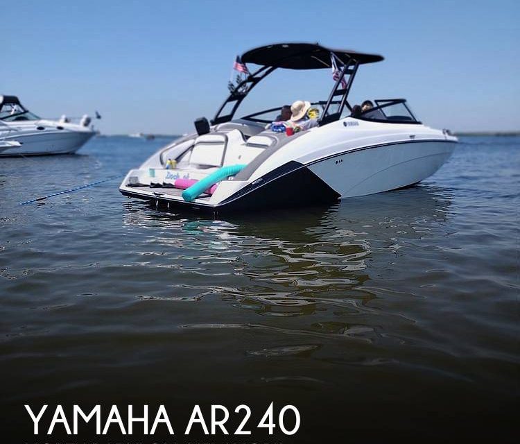 2019 Yamaha AR240