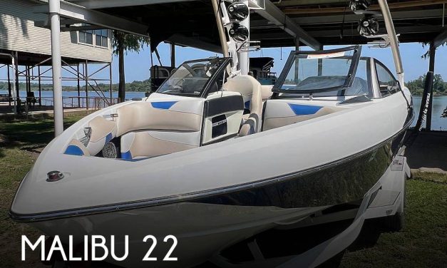 2016 Malibu Wakesetter 22 VLX