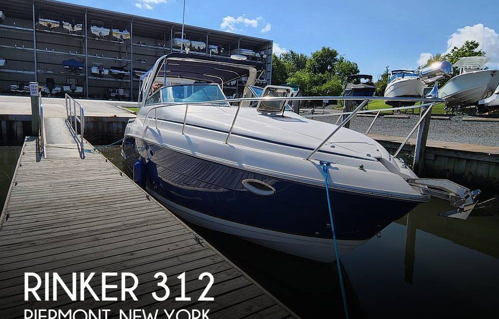 2004 Rinker 312 Fiesta Vee