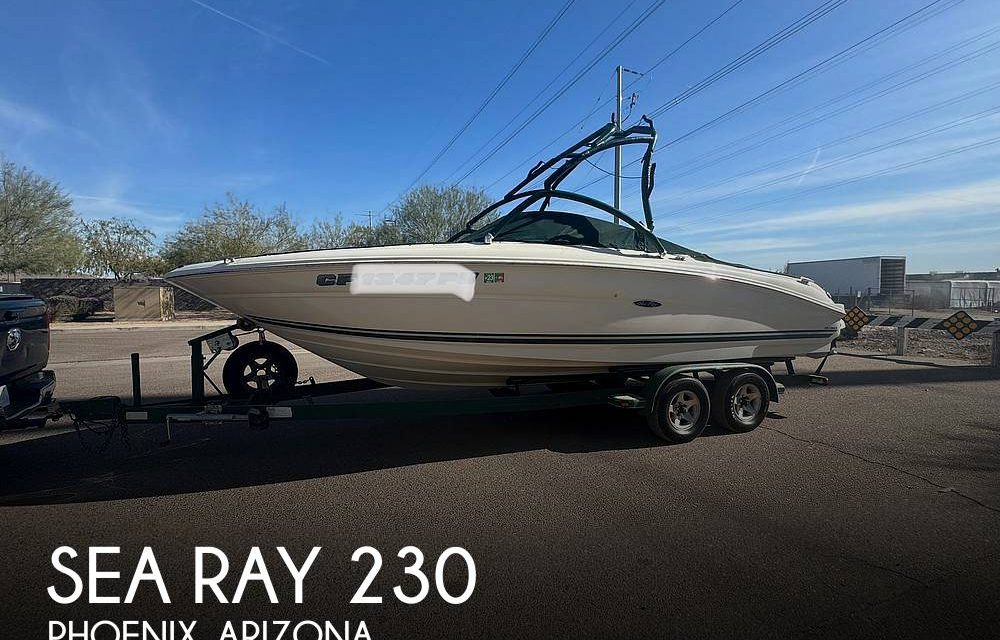 2001 Sea Ray 230 Signature