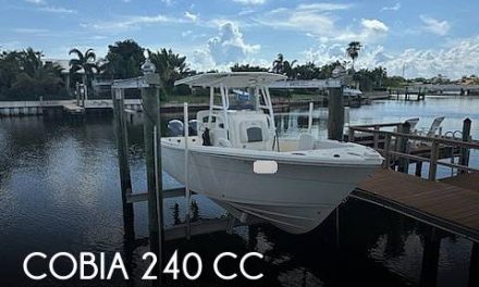 2021 Cobia 240 CC